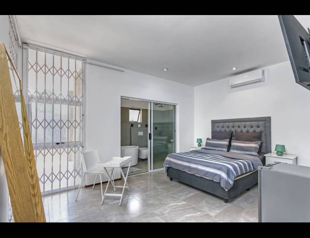 5 BEDROOM FREEHOLD FOR SALE IN MORNINGSIDE